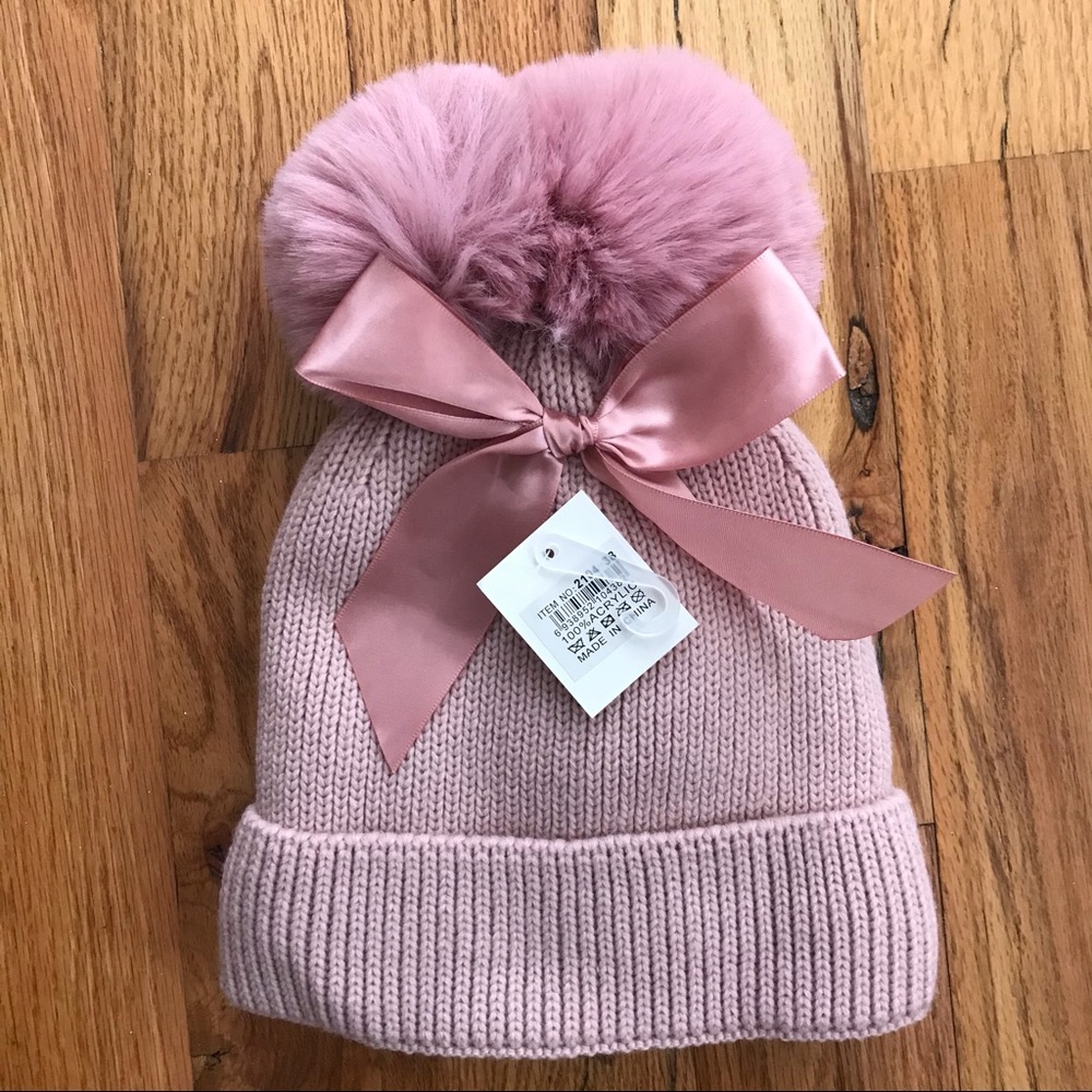 Pom Pom Beanie